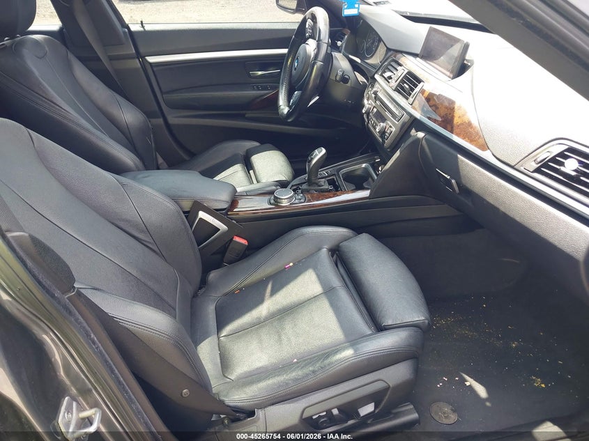 2015 BMW VIN WBA8Z5C50FD672345 IAAI salvage auction — NORMAL WEAR, Salvage Title, sold $1,025 on 2026-07-15 (photo 5)