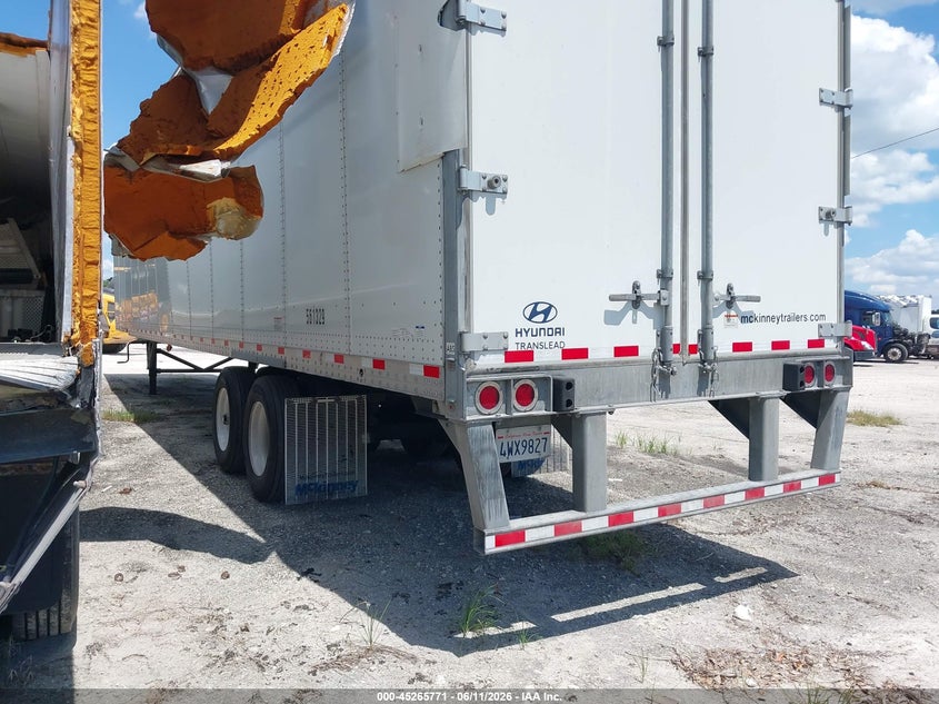 2026 Hyundai translead inc Unknown VIN 3H3V532KXTS105135 IAAI salvage auction — SIDE, Wait Title, sold $525 on 2026-09-02 (photo 3)