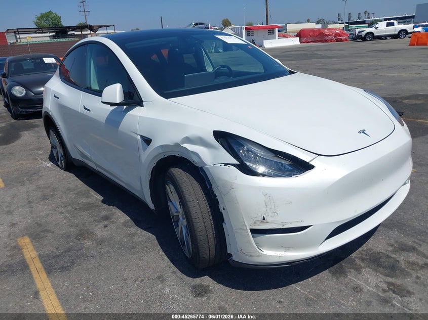 2020 Tesla Model y VIN 5YJYGDEE8LF054498 IAAI salvage auction — RIGHT FRONT, Salvage Title, sold $9,400 on 2026-07-13 (photo 1)