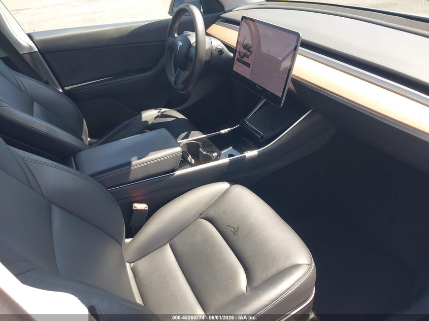 2020 Tesla Model y VIN 5YJYGDEE8LF054498 IAAI salvage auction — RIGHT FRONT, Salvage Title, sold $9,400 on 2026-07-13 (photo 5)