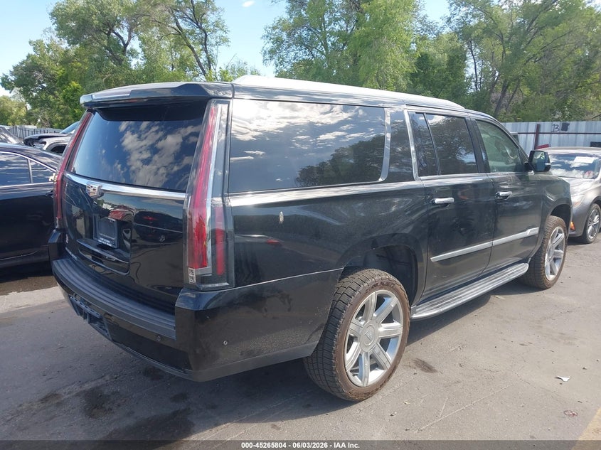 2019 Cadillac Escalade VIN 1GYS4JKJ3KR367007 IAAI salvage auction — SIDE, Salvage Title, sold $10,600 on 2026-07-30 (photo 4)