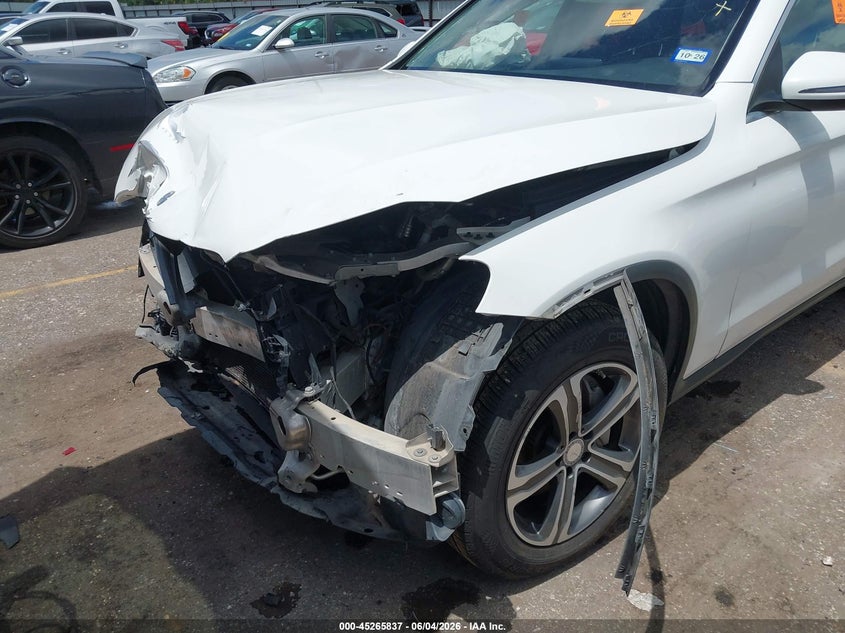 2016 Mercedes-benz Glc VIN WDC0G4JBXGF030434 IAAI salvage auction — FRONT END, Salvage Title, sold $2,875 on 2026-07-08 (photo 6)