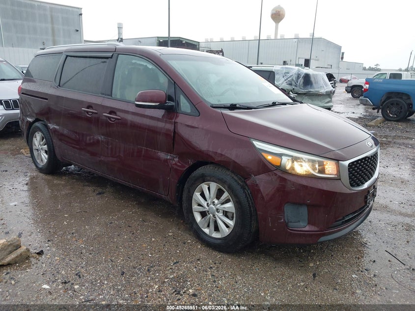 2017 Kia SEDONA VIN KNDMB5C16H6284675 IAAI salvage auction — RIGHT SIDE, Salvage Title, sold $1,550 on 2026-07-23 (photo 1)