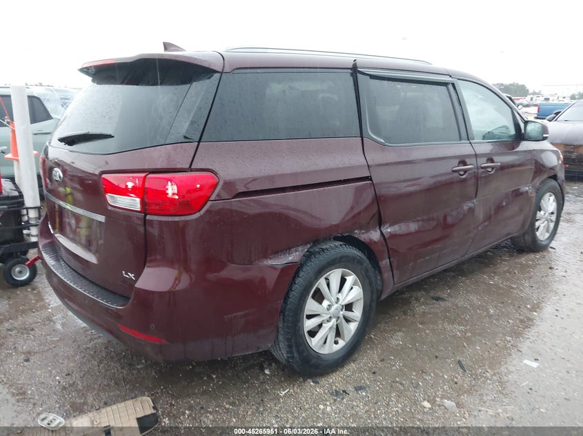 2017 Kia SEDONA VIN KNDMB5C16H6284675 IAAI salvage auction — RIGHT SIDE, Salvage Title, sold $1,550 on 2026-07-23 (photo 4)