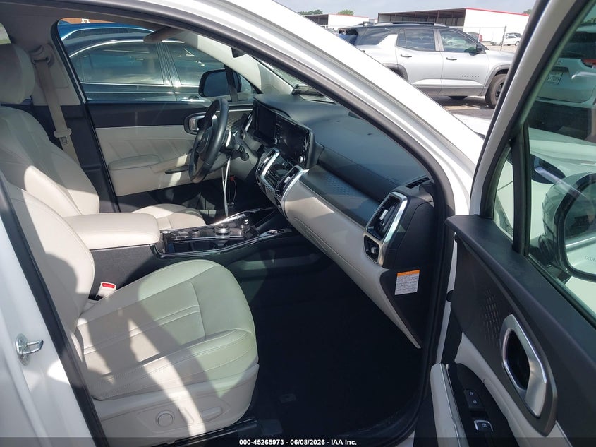 2023 Kia Sorento VIN KNDRKDLG3P5226046 IAAI salvage auction — LEFT SIDE, Salvage Title, sold $5,100 on 2026-07-28 (photo 5)