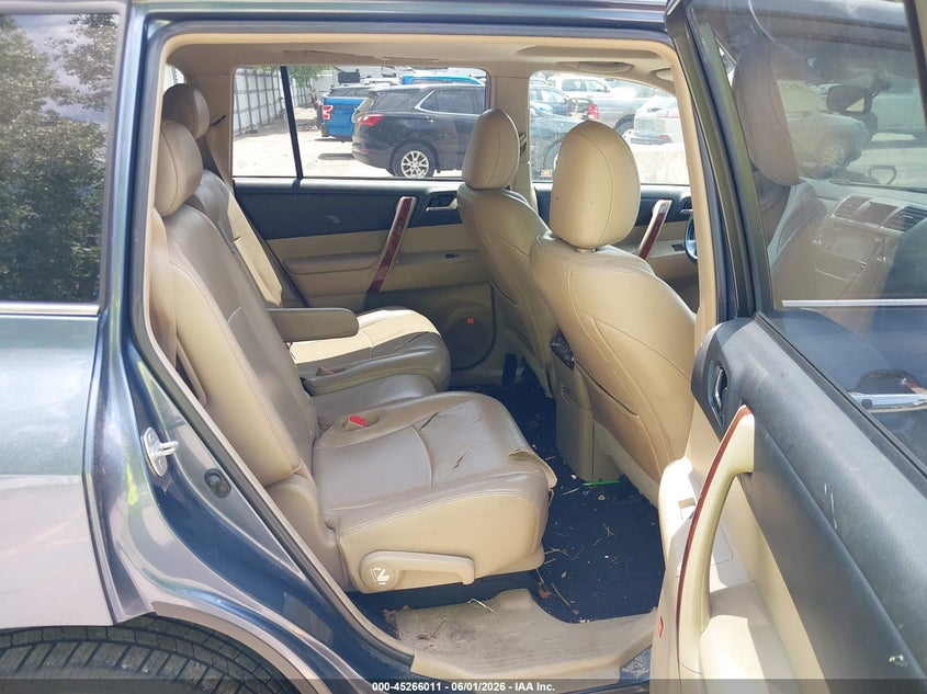 2013 Toyota Highlander VIN 5TDYK3EH3DS097291 IAAI salvage auction — LEFT SIDE, Salvage Title, sold $5,650 on 2026-07-13 (photo 8)
