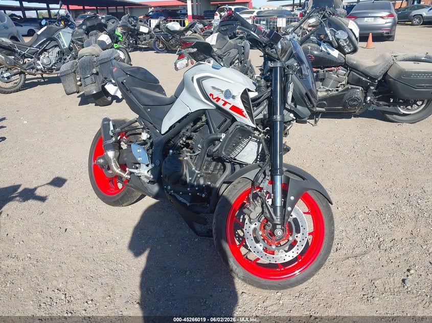 2020 Yamaha Mt-03 VIN MH3RH20Y7LK001075 IAAI salvage auction — REAR END, Salvage Title, sold $1,550 on 2026-07-07 (photo 1)