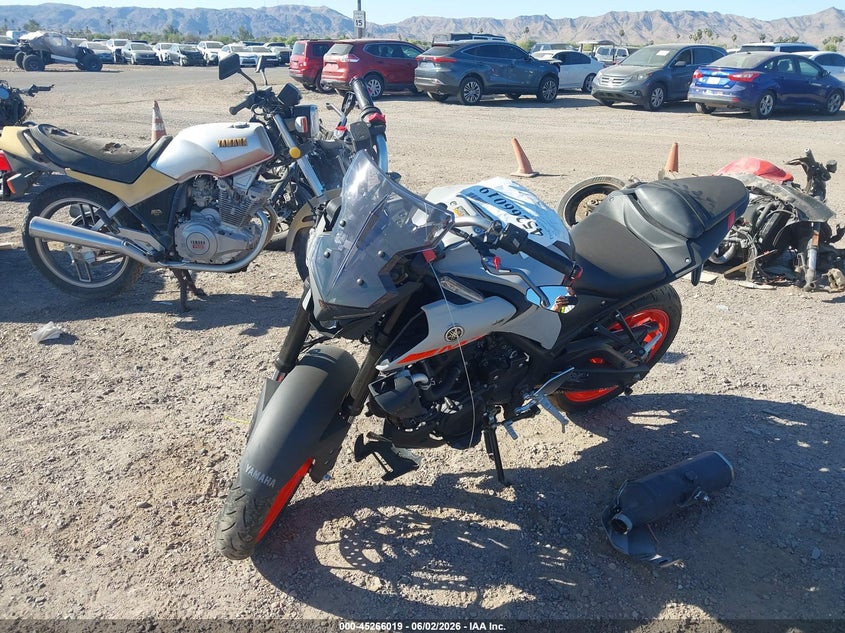 2020 Yamaha Mt-03 VIN MH3RH20Y7LK001075 IAAI salvage auction — REAR END, Salvage Title, sold $1,550 on 2026-07-07 (photo 2)