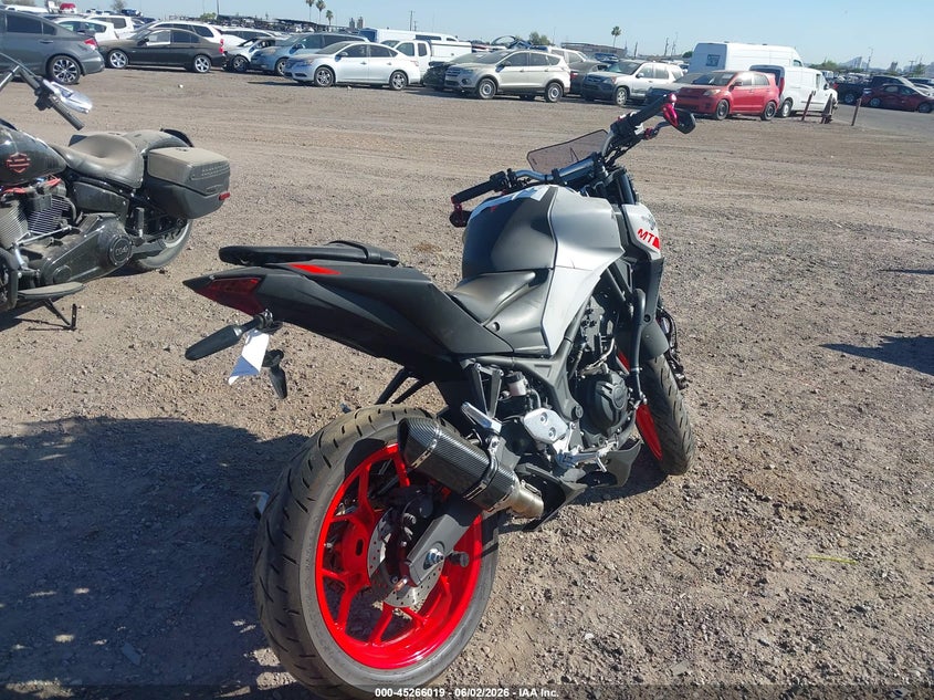 2020 Yamaha Mt-03 VIN MH3RH20Y7LK001075 IAAI salvage auction — REAR END, Salvage Title, sold $1,550 on 2026-07-07 (photo 4)