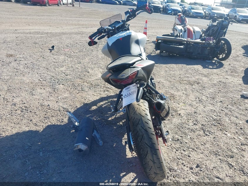 2020 Yamaha Mt-03 VIN MH3RH20Y7LK001075 IAAI salvage auction — REAR END, Salvage Title, sold $1,550 on 2026-07-07 (photo 6)