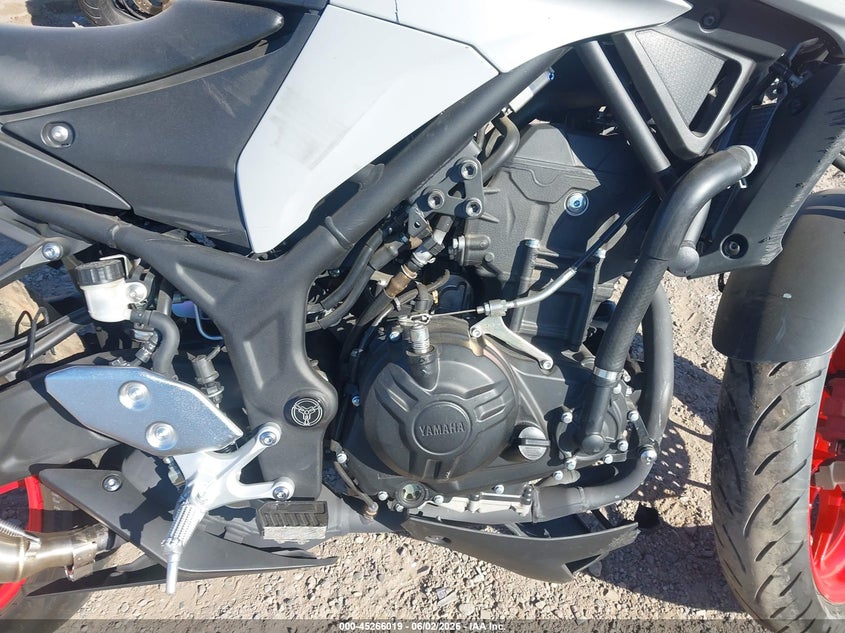 2020 Yamaha Mt-03 VIN MH3RH20Y7LK001075 IAAI salvage auction — REAR END, Salvage Title, sold $1,550 on 2026-07-07 (photo 8)