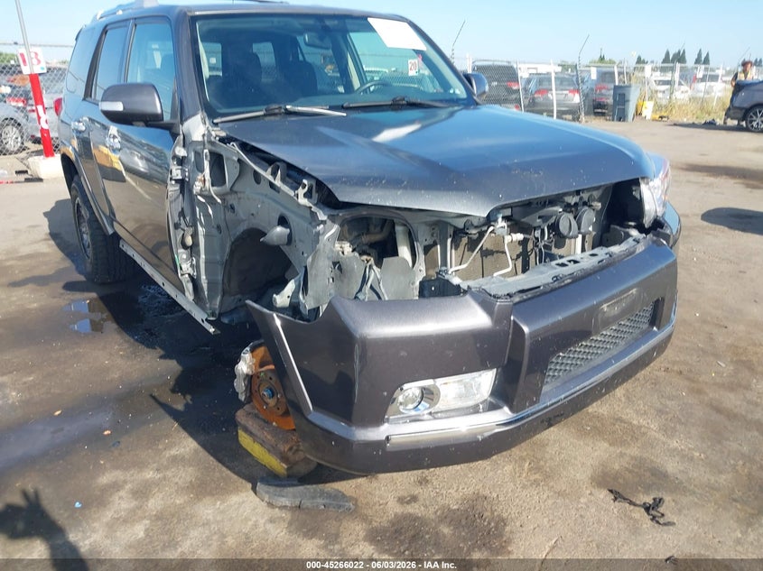 2013 Toyota 4runner VIN JTEBU5JR9D5143427 IAAI salvage auction — RIGHT FRONT, Salvage Title, sold $5,600 on 2026-07-22 (photo 1)