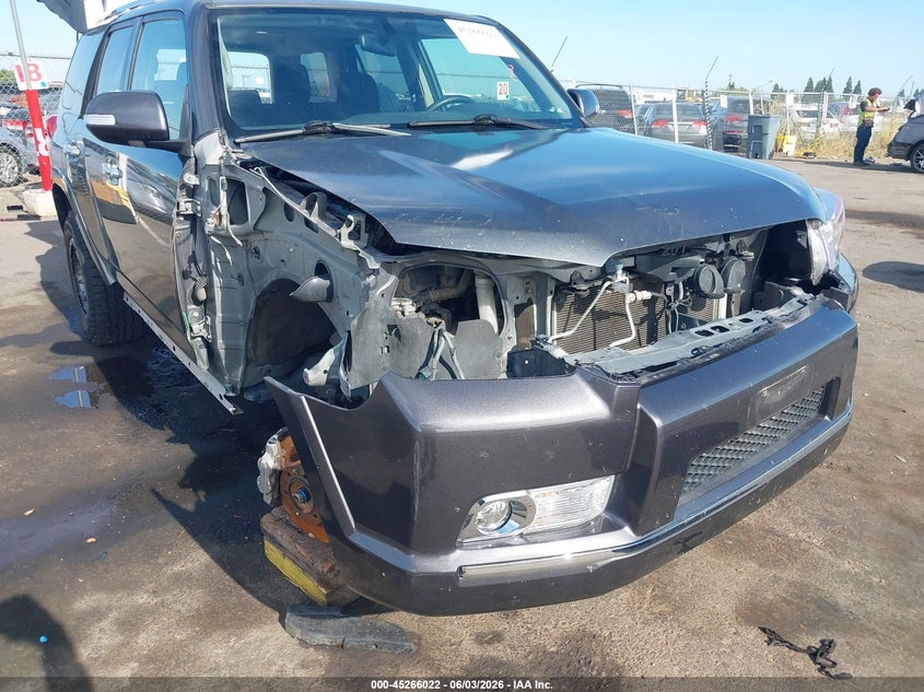 2013 Toyota 4runner VIN JTEBU5JR9D5143427 IAAI salvage auction — RIGHT FRONT, Salvage Title, sold $5,600 on 2026-07-22 (photo 6)