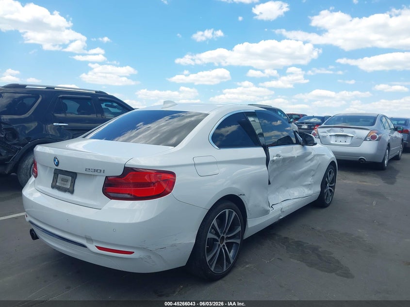 2019 BMW 2er VIN WBA2J1C51KVD10103 IAAI salvage auction — RIGHT SIDE, Salvage Title, sold $6,100 on 2026-07-15 (photo 4)