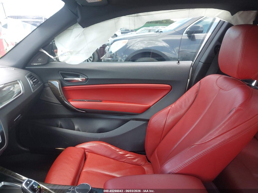 2019 BMW 2er VIN WBA2J1C51KVD10103 IAAI salvage auction — RIGHT SIDE, Salvage Title, sold $6,100 on 2026-07-15 (photo 5)