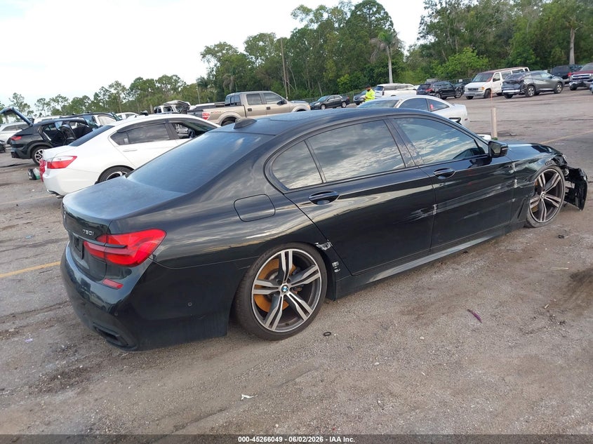2019 BMW 7er VIN WBA7F0C5XKGM24653 IAAI salvage auction — RIGHT FRONT, Salvage Title, sold $5,600 on 2026-07-08 (photo 4)