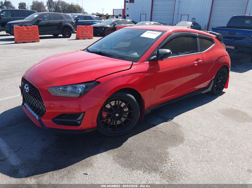 2020 Hyundai Veloster VIN KMHT36AH6LU007457 IAAI salvage auction — RIGHT FRONT, Salvage Title, sold $2,400 on 2026-07-13 (photo 2)