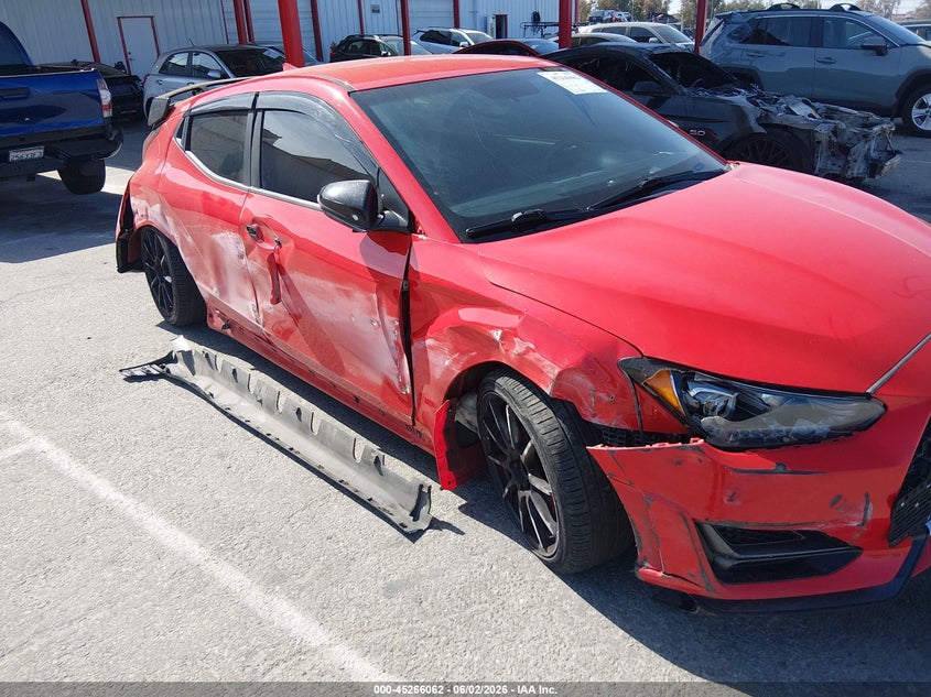 2020 Hyundai Veloster VIN KMHT36AH6LU007457 IAAI salvage auction — RIGHT FRONT, Salvage Title, sold $2,400 on 2026-07-13 (photo 6)