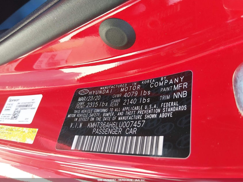 2020 Hyundai Veloster VIN KMHT36AH6LU007457 IAAI salvage auction — RIGHT FRONT, Salvage Title, sold $2,400 on 2026-07-13 (photo 9)
