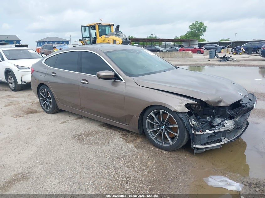 2018 BMW 6er VIN WBAJV6C59JBC99557 — IAAI salvage auction photo