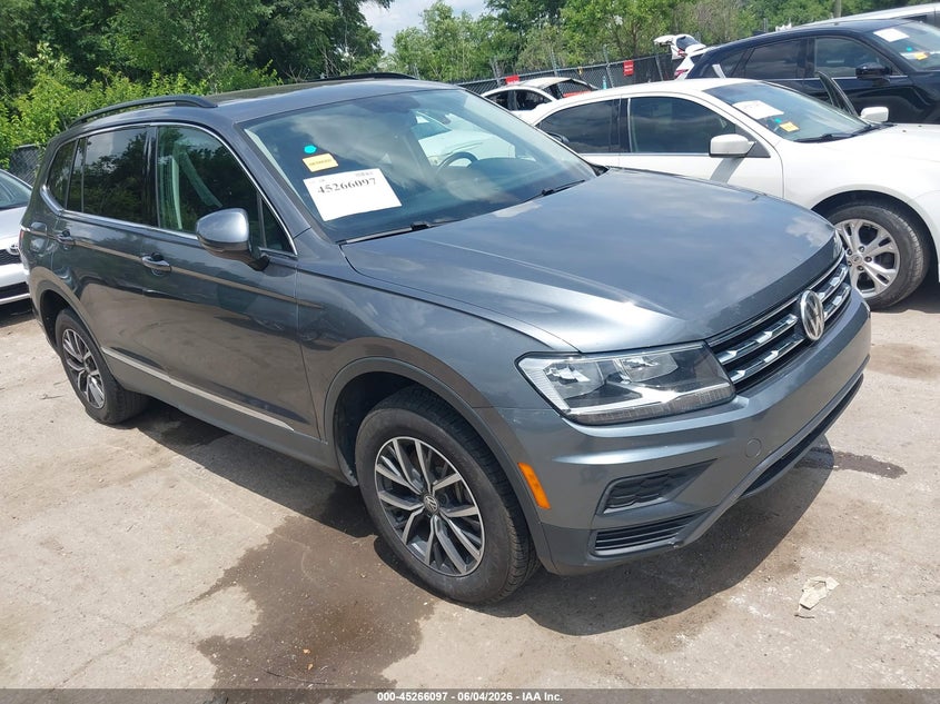 2020 Volkswagen Tiguan VIN 3VV2B7AX4LM071020 IAAI salvage auction — LEFT REAR, Salvage Title, sold $6,250 on 2026-07-22 (photo 1)