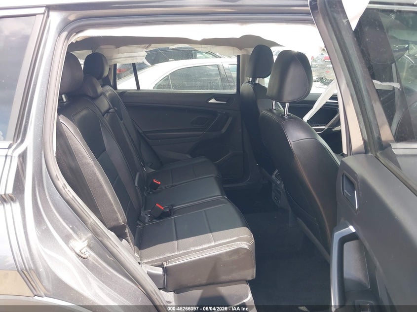 2020 Volkswagen Tiguan VIN 3VV2B7AX4LM071020 IAAI salvage auction — LEFT REAR, Salvage Title, sold $6,250 on 2026-07-22 (photo 8)