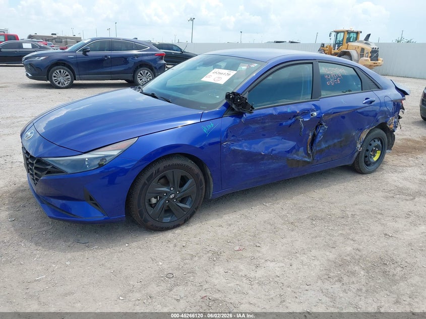 2023 Hyundai Elantra VIN KMHLM4AG3PU449319 IAAI salvage auction — SIDE, Salvage Title, sold $25 on 2026-07-22 (photo 2)