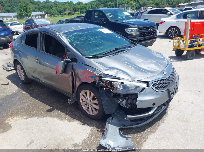 2016 Kia Forte VIN KNAFX4A60G5567545 IAAI salvage auction — ROLLOVER, Salvage Title, sold $250 on 2026-07-07 (photo 1)