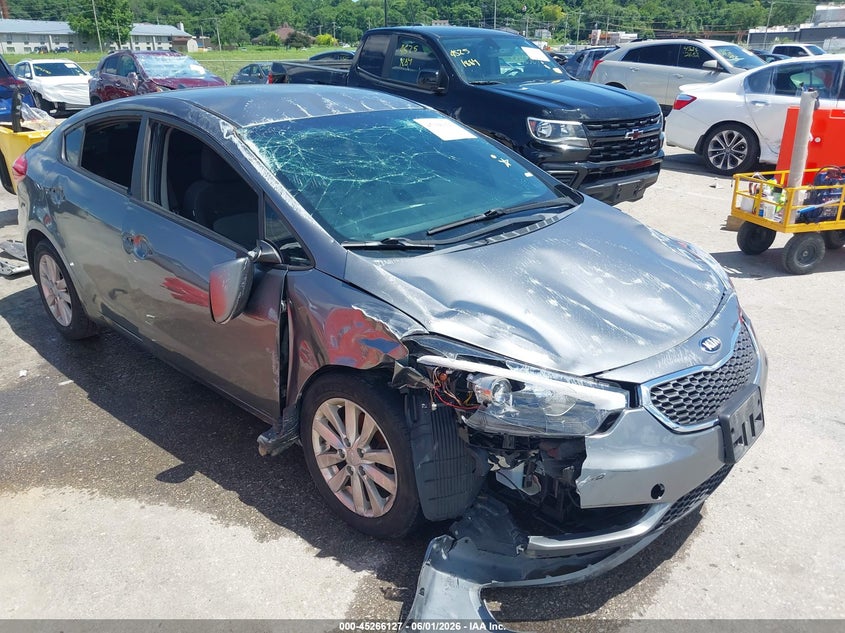 2016 Kia Forte VIN KNAFX4A60G5567545 IAAI salvage auction — ROLLOVER, Salvage Title, sold $250 on 2026-07-07 (photo 6)