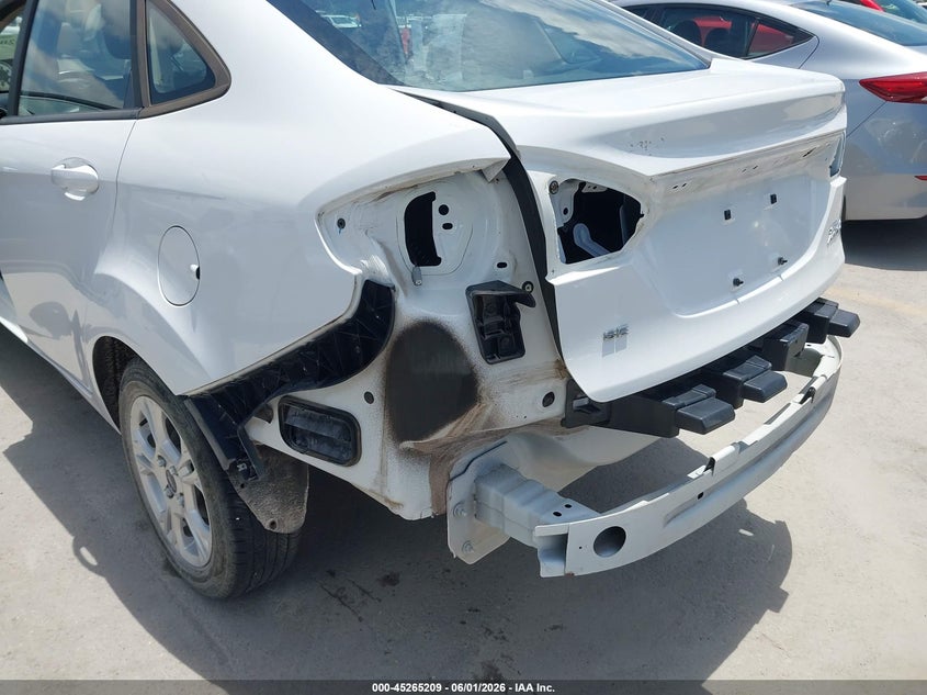 2016 Ford Fiesta VIN 3FADP4BJ8GM186006 IAAI salvage auction — REAR END, Salvage Title, sold $875 on 2026-07-09 (photo 6)