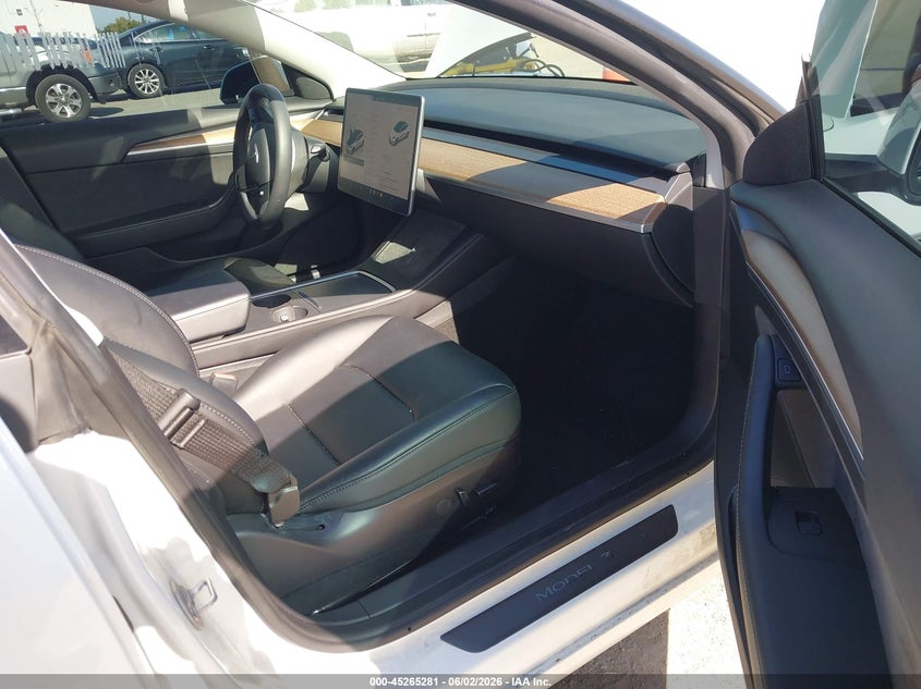 2022 Tesla Model 3 VIN 5YJ3E1EB3NF323899 IAAI salvage auction — LEFT FRONT, Salvage (California), sold $8,700 on 2026-08-01 (photo 5)