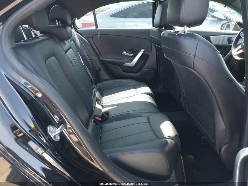 2019 Mercedes-benz A-klasse VIN WDD3G4EB4KW034426 IAAI salvage auction — LEFT SIDE, Salvage Title, sold $5,600 on 2026-07-29 (photo 8)