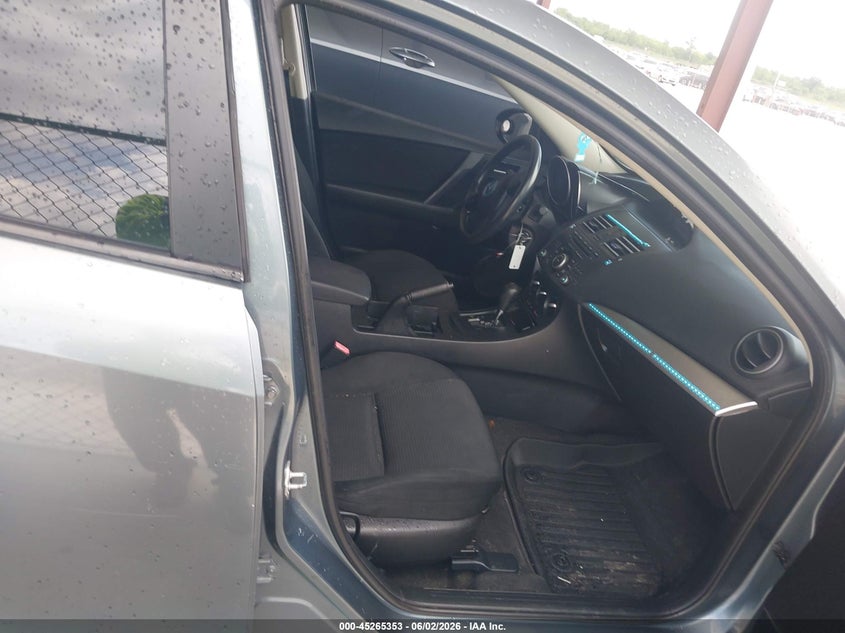 2013 Mazda 3 VIN JM1BL1TG1D1778578 IAAI salvage auction — FRONT END, Salvage Title, sold $575 on 2026-07-17 (photo 5)