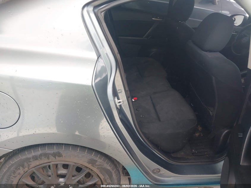 2013 Mazda 3 VIN JM1BL1TG1D1778578 IAAI salvage auction — FRONT END, Salvage Title, sold $575 on 2026-07-17 (photo 8)