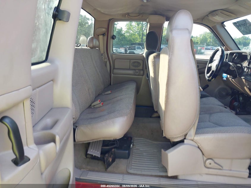 2004 Chevrolet Silverado 1500 VIN 1GCEK19V94E375544 IAAI salvage auction — REAR END, Salvage (Kentucky), sold $850 on 2026-07-09 (photo 8)