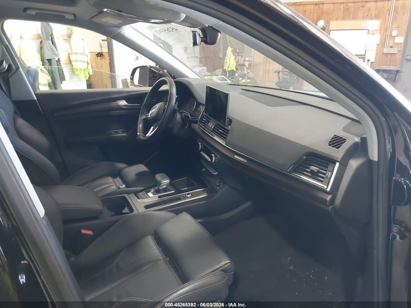 2024 Audi Q5 VIN WA1GAAFY9R2091747 IAAI salvage auction — LEFT FRONT, Mv-907A (New York), sold $25 on 2026-07-29 (photo 5)
