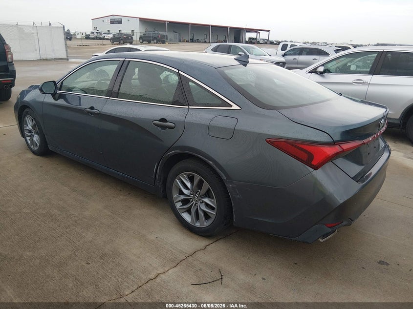 2019 Toyota Avalon VIN 4T1BZ1FB9KU032806 IAAI salvage auction — HAIL, Salvage Title, sold $8,400 on 2026-07-31 (photo 3)