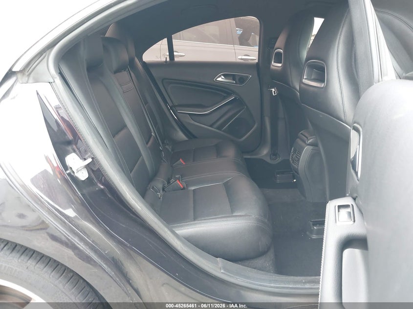 2015 Mercedes-benz Cla-klasse VIN WDDSJ4GB2FN174593 IAAI salvage auction — SIDE, Salvage Title, sold $1,975 on 2026-07-23 (photo 8)