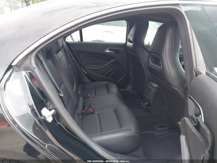 2015 Mercedes-benz Cla-klasse VIN WDDSJ4EB5FN277851 IAAI salvage auction — LEFT SIDE, Salvage Title, sold $4,475 on 2026-08-19 (photo 8)