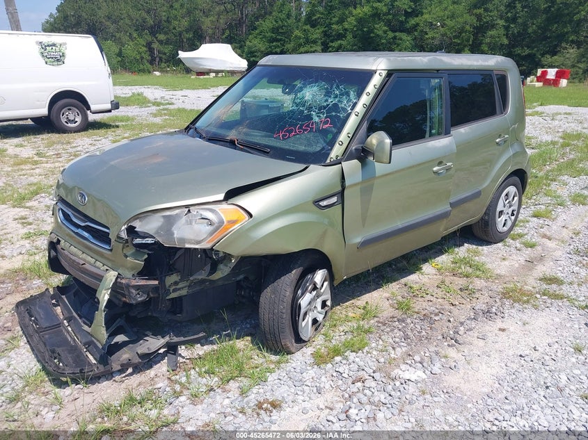 2012 Kia Soul VIN KNDJT2A52C7454392 IAAI salvage auction — LEFT FRONT, Salvage Title, sold $300 on 2026-07-23 (photo 2)