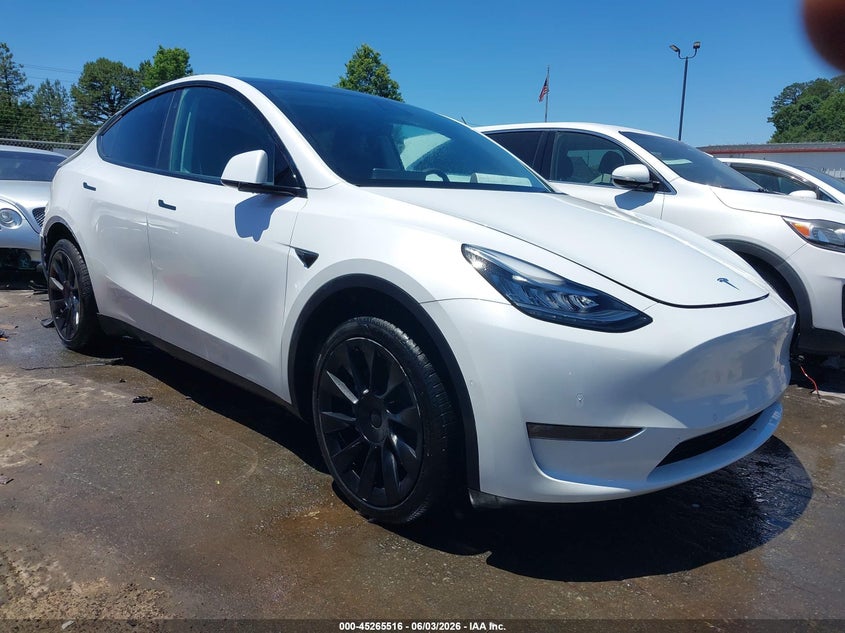 2022 Tesla Model y VIN 7SAYGAEE2NF316505 — IAAI salvage auction photo