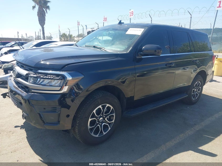2024 Ford Expedition VIN 1FMJU1G88REB08646 IAAI salvage auction — RIGHT FRONT, Salvage (Arizona), sold $14,050 on 2026-07-08 (photo 2)