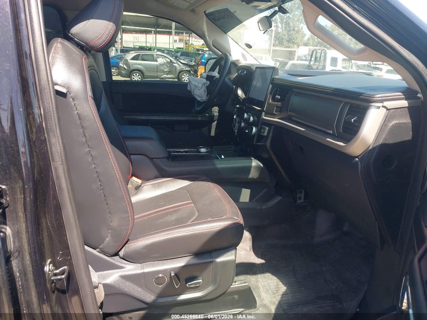 2024 Ford Expedition VIN 1FMJU1G88REB08646 IAAI salvage auction — RIGHT FRONT, Salvage (Arizona), sold $14,050 on 2026-07-08 (photo 5)