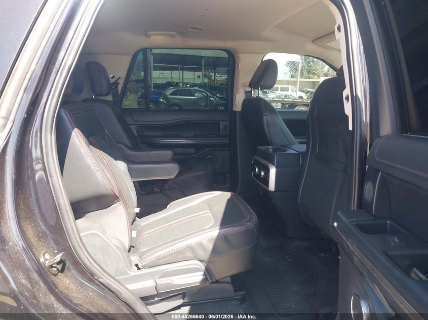 2024 Ford Expedition VIN 1FMJU1G88REB08646 IAAI salvage auction — RIGHT FRONT, Salvage (Arizona), sold $14,050 on 2026-07-08 (photo 8)