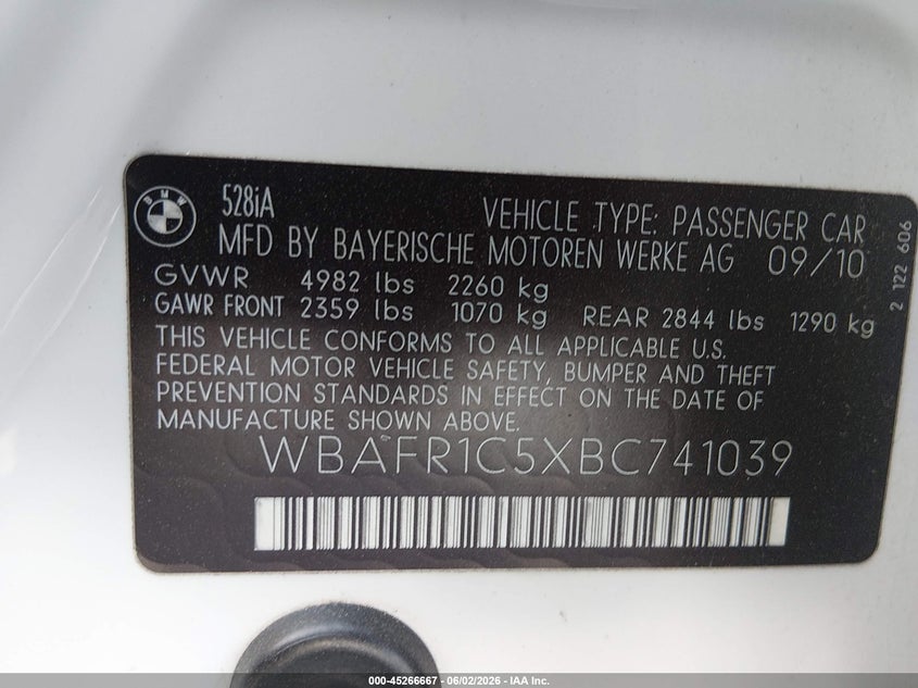 2011 BMW 5 series VIN WBAFR1C5XBC741039 IAAI salvage auction — LEFT FRONT, Salvage (California), sold $1,050 on 2026-07-10 (photo 9)