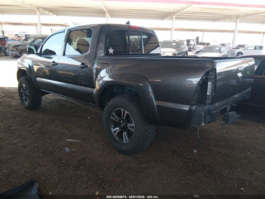 2015 Toyota Tacoma VIN 5TFJU4GN3FX079097 IAAI salvage auction — REAR END, Salvage Title, sold $8,400 on 2026-07-21 (photo 3)