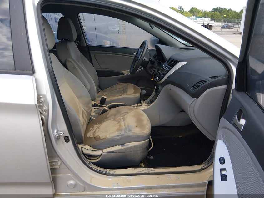 2013 Hyundai Accent VIN KMHCT4AE3DU501030 IAAI salvage auction — WATER/FLOOD, Salvage Title, sold $300 on 2026-07-15 (photo 5)