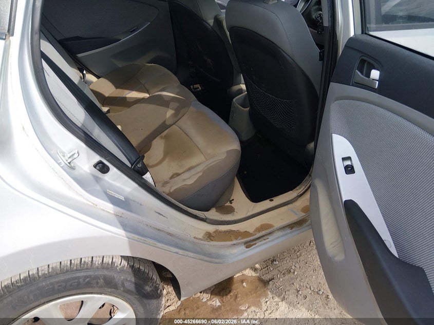 2013 Hyundai Accent VIN KMHCT4AE3DU501030 IAAI salvage auction — WATER/FLOOD, Salvage Title, sold $300 on 2026-07-15 (photo 6)