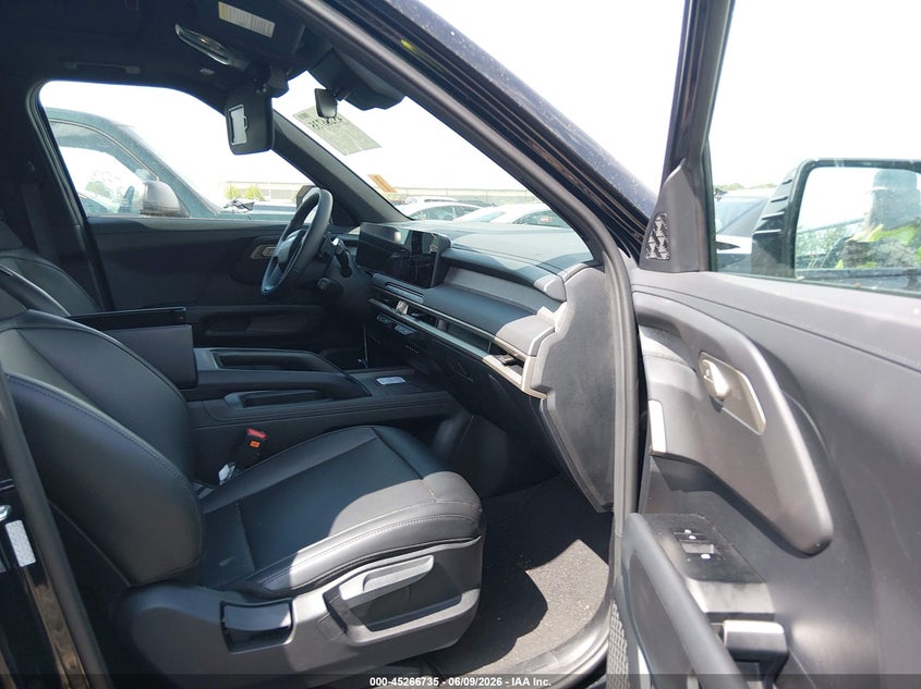 2027 Kia Telluride VIN 5XYPEES1XVG016193 IAAI salvage auction — HAIL, Salvage Title, sold $16,800 on 2026-07-21 (photo 5)