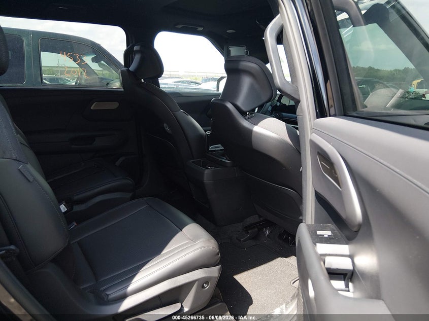2027 Kia Telluride VIN 5XYPEES1XVG016193 IAAI salvage auction — HAIL, Salvage Title, sold $16,800 on 2026-07-21 (photo 8)